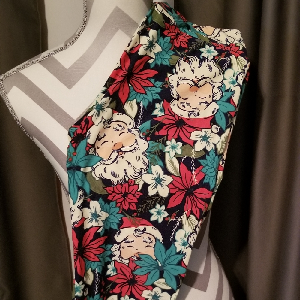 💥UNICORN💥NWT LULAROE OS CHRISTMAS LEGGINGS